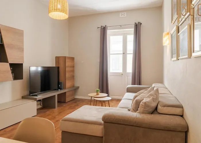 Classic Designer 1br With Wifi & Ac By 360 Estates דירה *