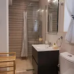 Classic Designer 1br With Wifi & Ac By 360 Estates 公寓