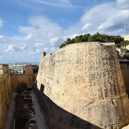 Classic Designer 1br With Wifi & Ac By 360 Estates דירה *